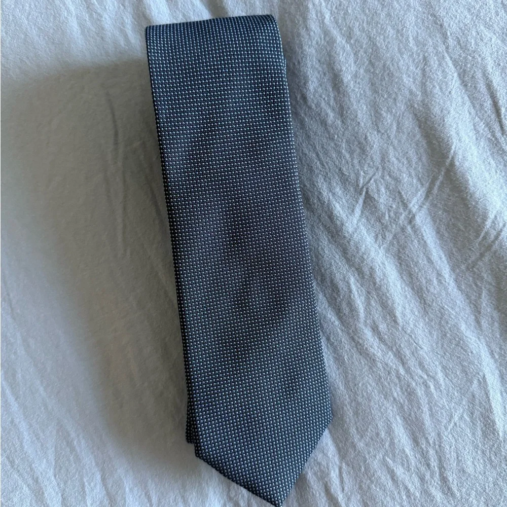 Elegant Navy and White Men's Tie 100% silk - made in Italy